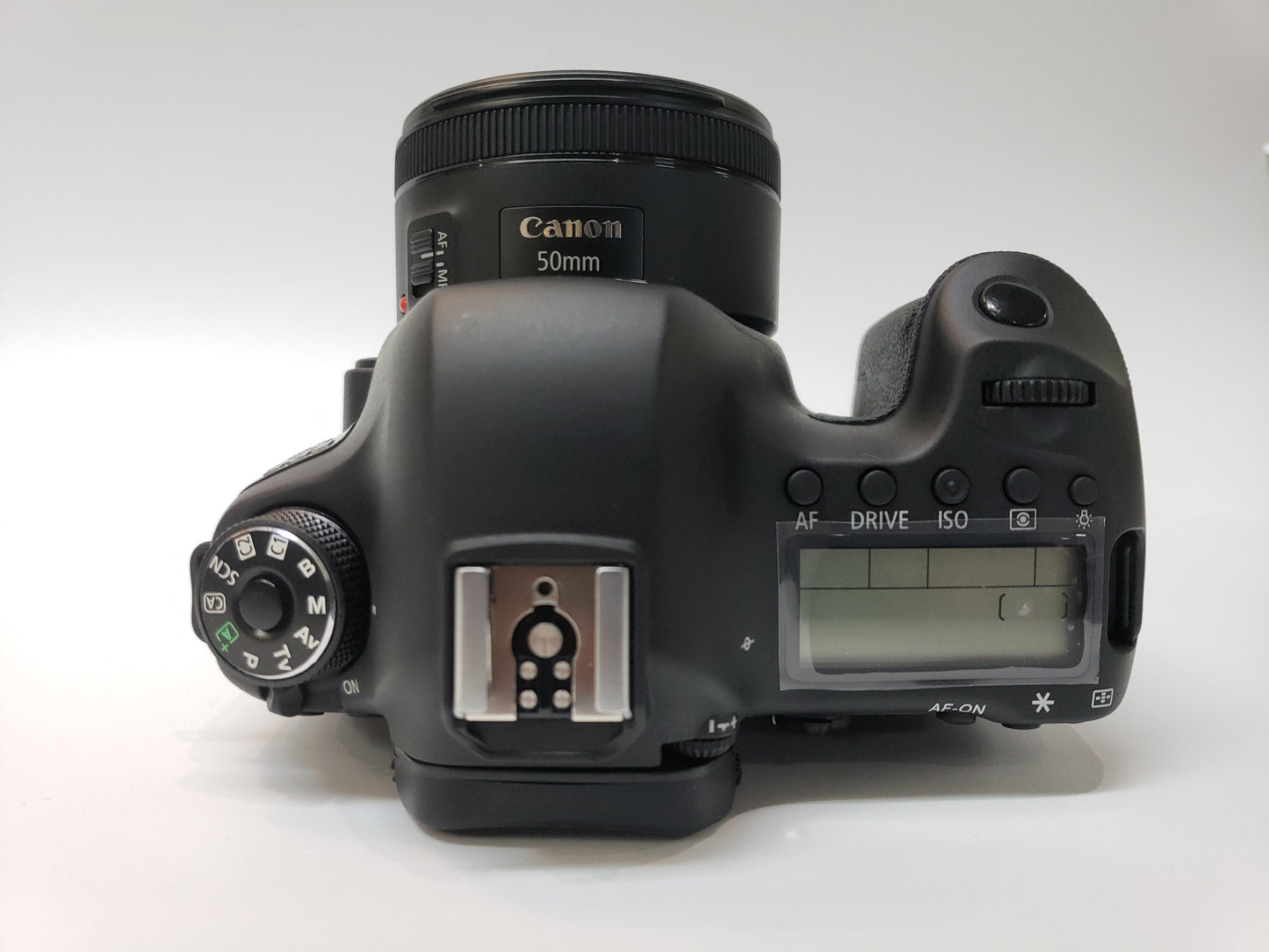 Canon EOS 6D 20.2 MP with 50mm f1:8 Lens
